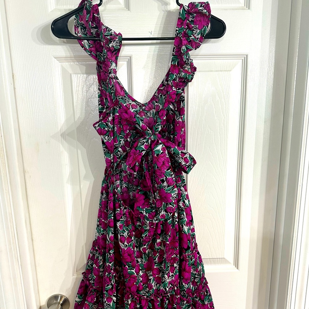 Ruffle tie back flower dress